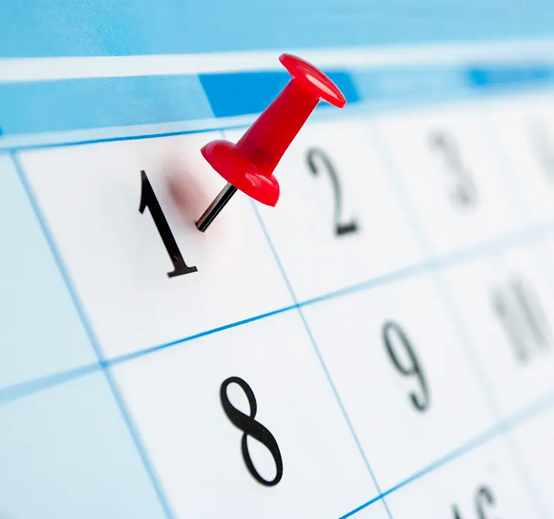 Kalender mit einer roten Markierung zur Terminplanung