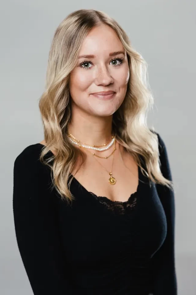 Fiona Langer, Assistentin der Geschäftsführung